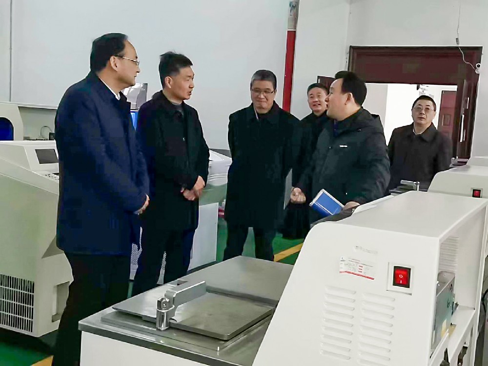 孝感市委常委、宣傳部長(zhǎng)吳瓊一行考察鑒黑網(wǎng)醫(yī)療